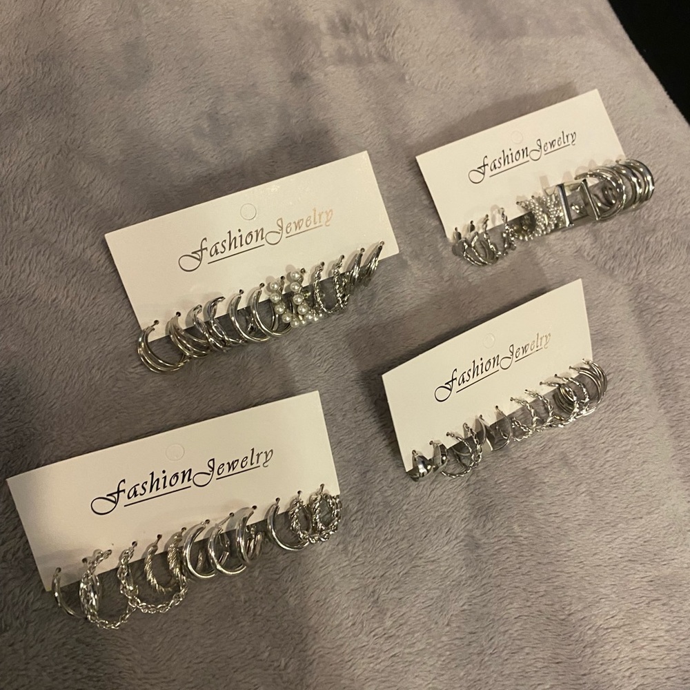 Set of 4 (Silver Leaf Hoop Earrings)